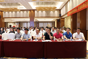 星欧金教授受邀参加佛山CEO沙龙进行演讲